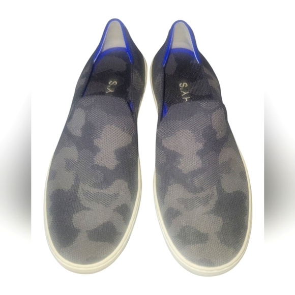 Rothy's The Original Slip On Gray Camo Textile Women's W8.5 Sneaker - Picture 2 of 10